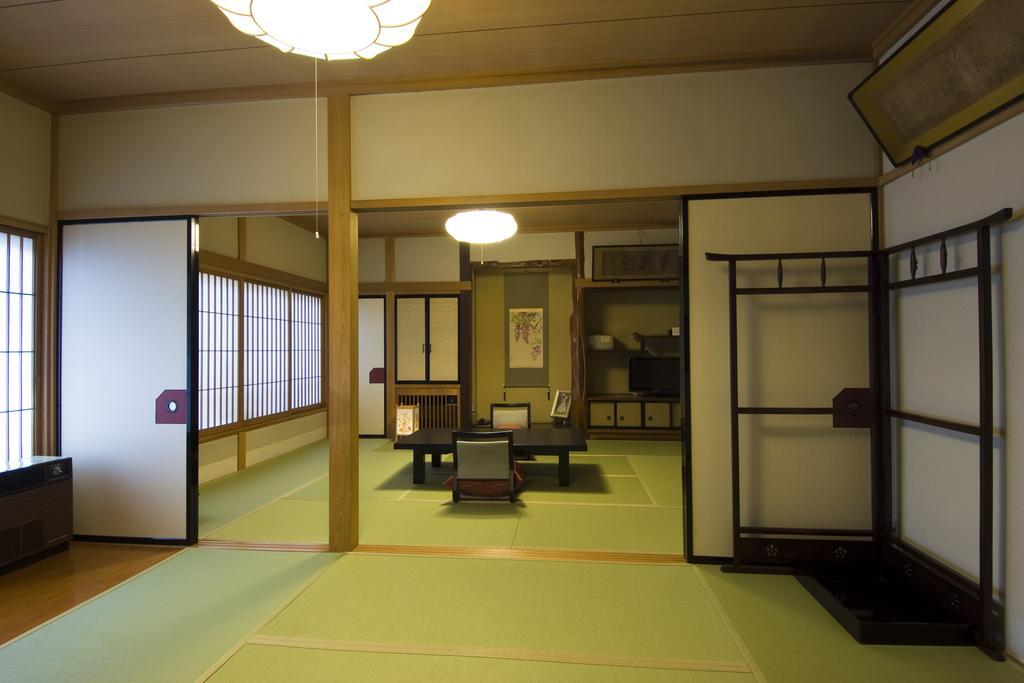 Ekinariya Ryokan คุซาสึ ห้อง รูปภาพ